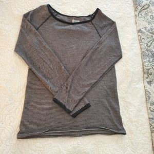 Athleta Remarkawool Long Sleeve Wool Blend…